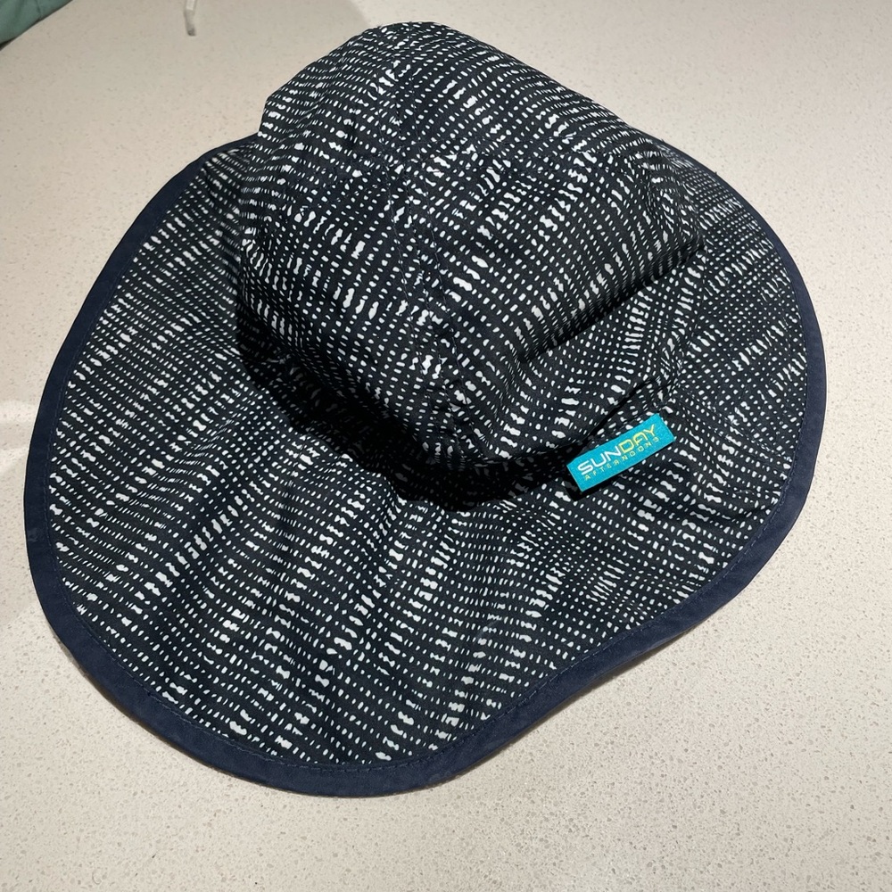 Sunday Afternoons Infant sun hat 6-12 months